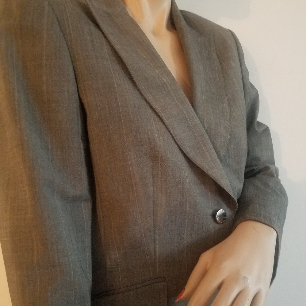 Anne Klein size 14 Skirt Suit